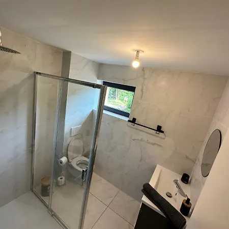 Cour Ancienne Ecole Avec Jacuzzi Prive * Жерарме