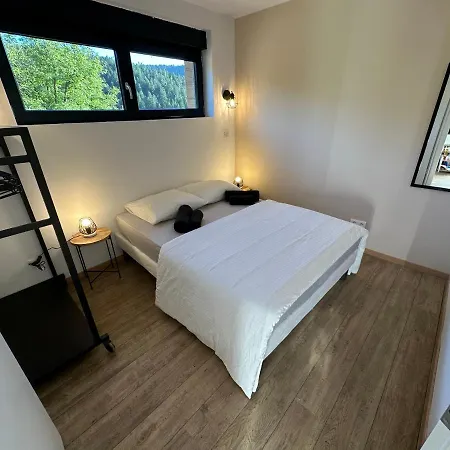 Apartamento Cour Ancienne école Avec Jacuzzi Privé *