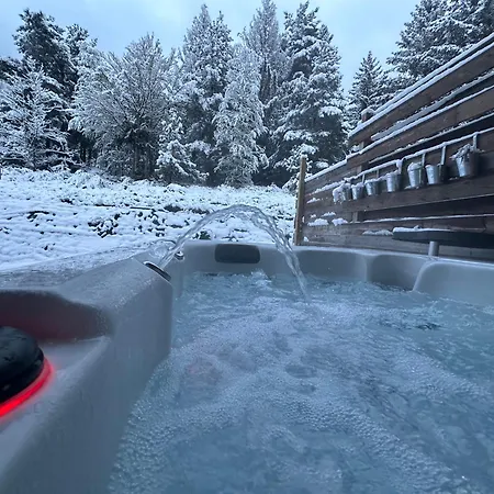 Lägenhet Cour Ancienne Ecole Avec Jacuzzi Prive *